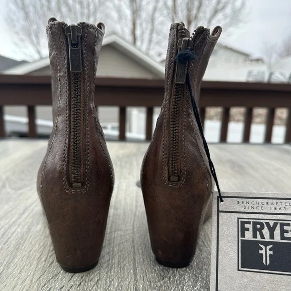 Frye Carson wedge bootie - Picture 4 of 10